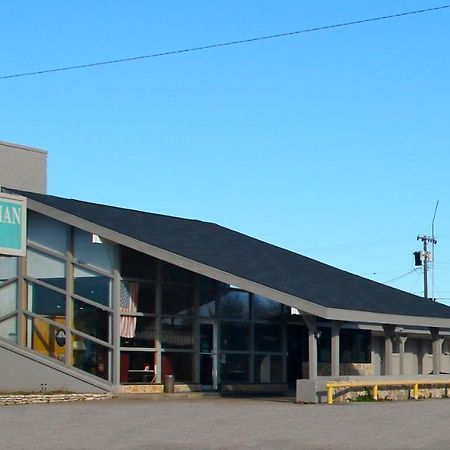 Townsman Inn Larned Esterno foto