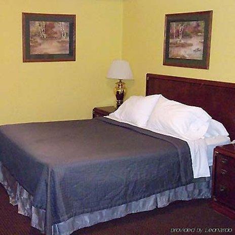 Townsman Inn Larned Camera foto