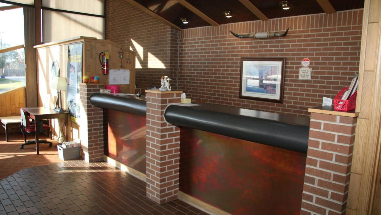 Townsman Inn Larned Esterno foto